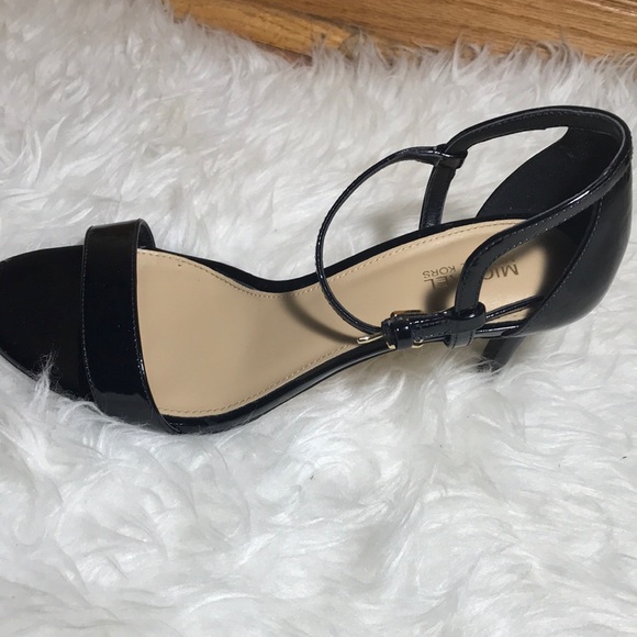 Micheal Kors Simone mid sandal patent - Picture 2 of 5